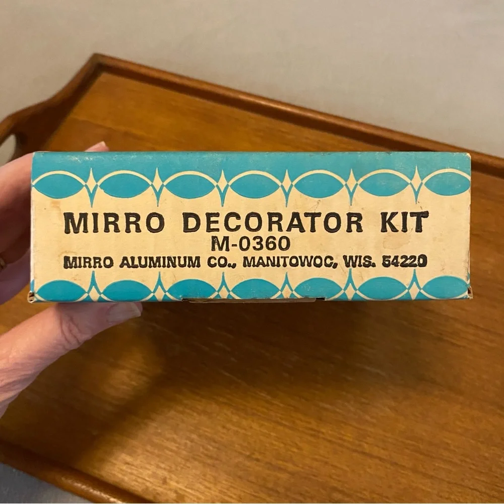 NIB Mirro Decorator Kit - Vintage!